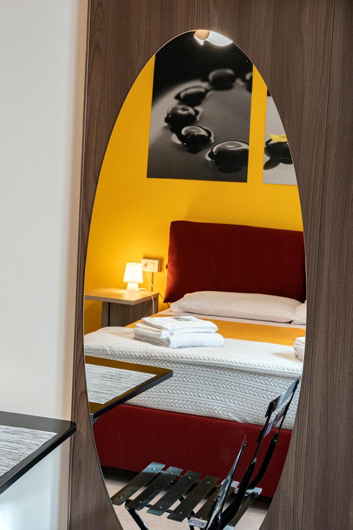Pied A Terre - Atelier Apartment Verona Exterior photo