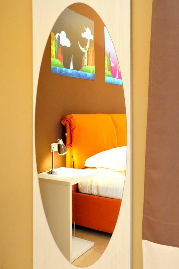 Pied A Terre - Atelier Apartment Verona Exterior photo